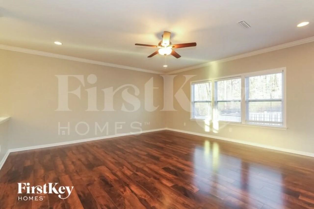 3845 Streamside Dr - Photo 2 of 15