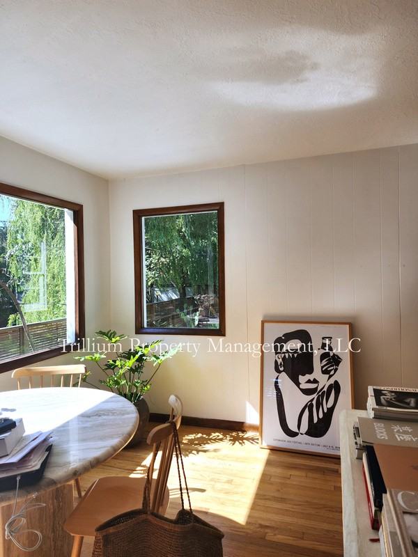 3206 Sw 13th Ave - Photo 3 of 33