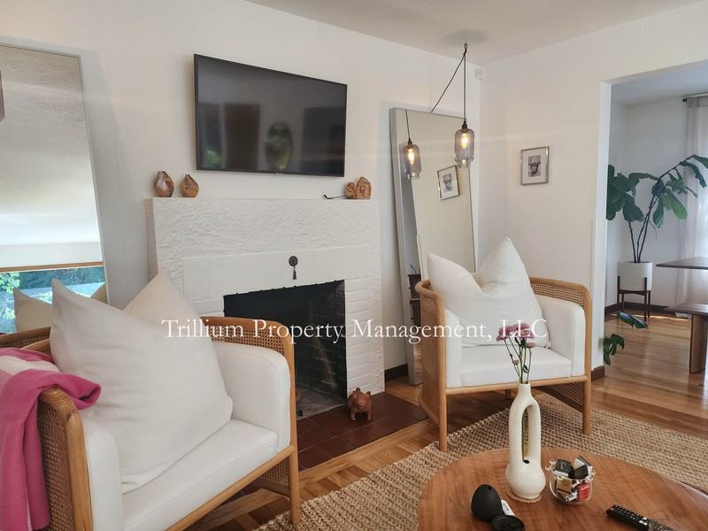 3206 Sw 13th Ave - Photo 7 of 33