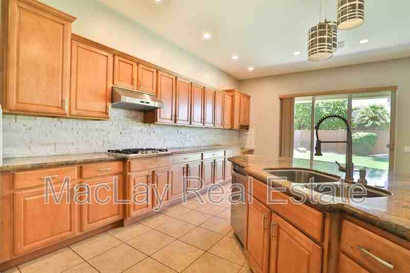 2201 E Horseshoe Pl - Photo 3 of 50