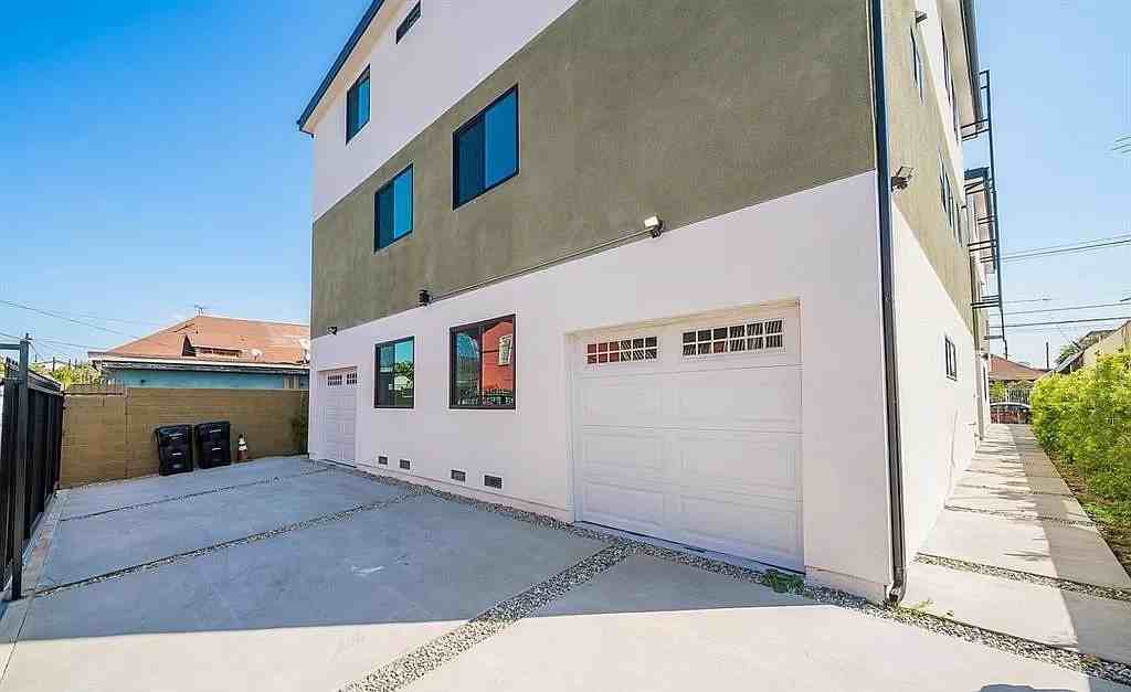 1807 S New Hampshire Ave #1809 - Photo 7 of 10