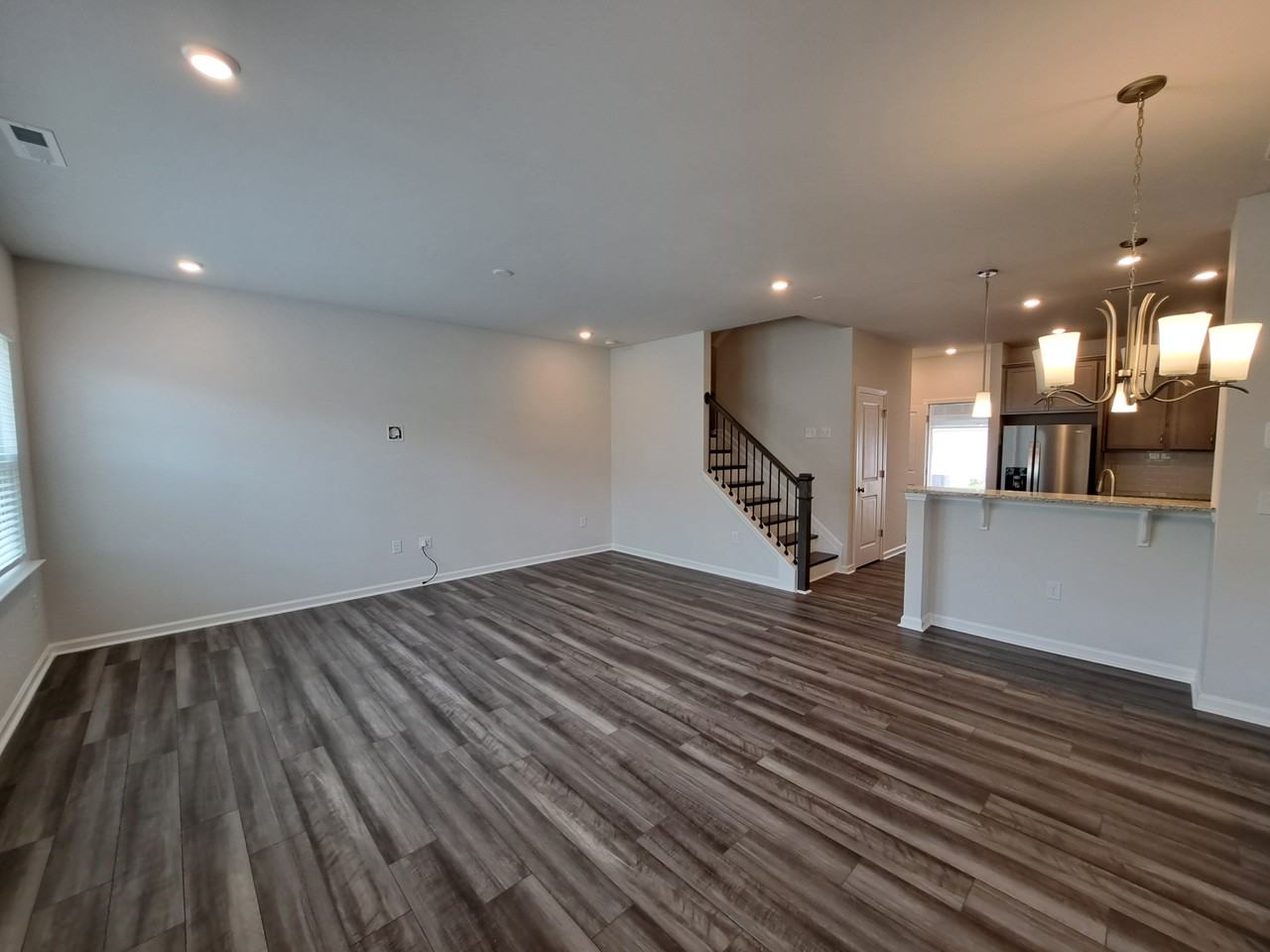 403 Parker Station Ave - Photo 3 of 31