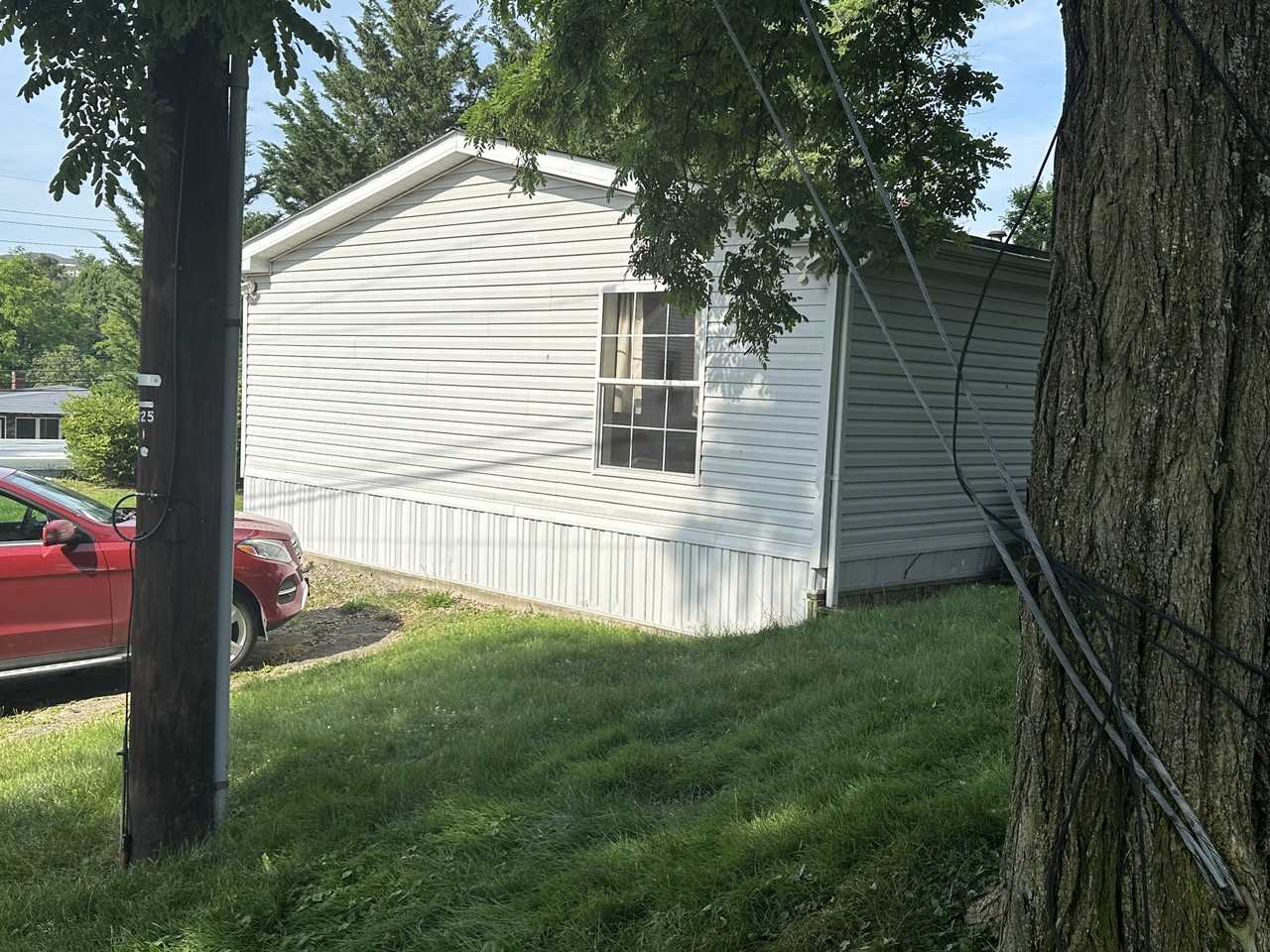1619 Philadelphia St - Photo 3 of 47
