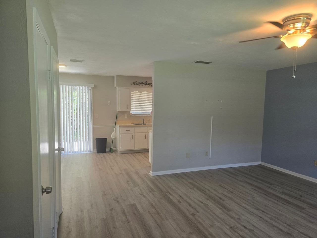 6853 Grove Rd - Photo 3 of 26