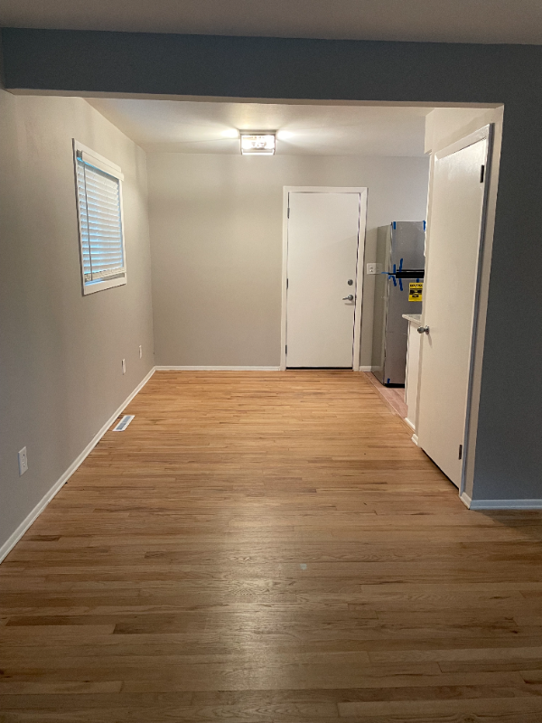 3942 Kensington Ave - Photo 2 of 12