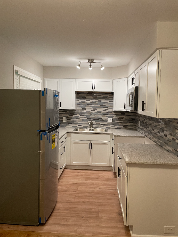 3942 Kensington Ave - Photo 3 of 12