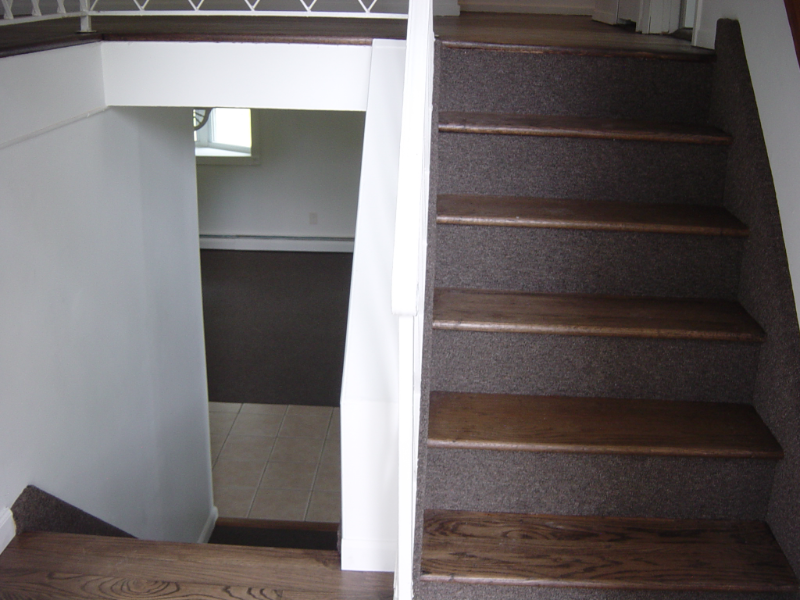 475 Hauser Ave - Photo 2 of 11