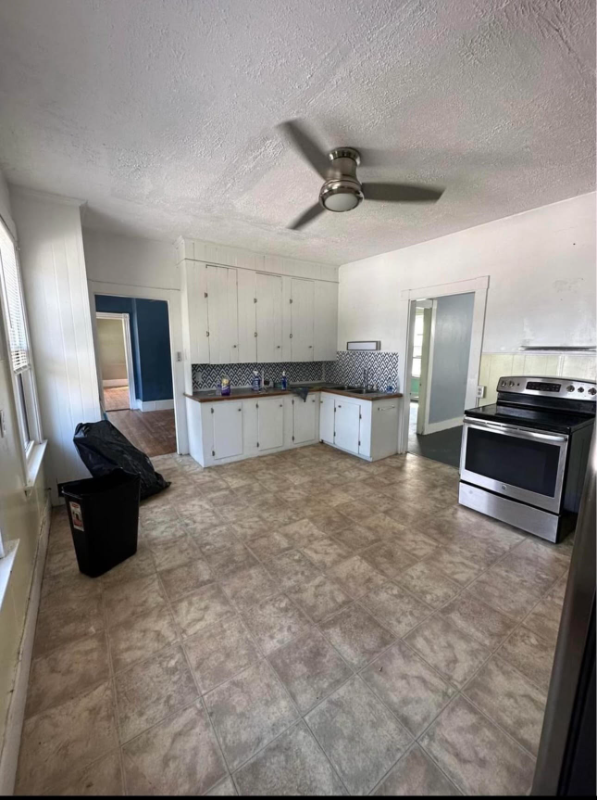 145 Gamage Ave Apt 2nd #2 - Photo 3 of 11