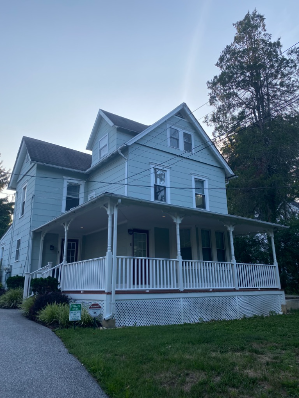 104 N Valley Rd #B - Photo 2 of 17