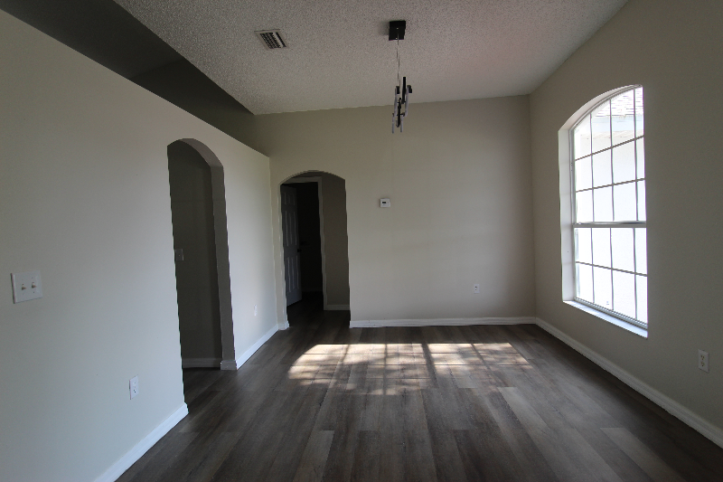 959 Pine Walk Ct Ne - Photo 3 of 20