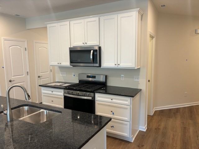 3356 Abberley Dr #1 - Photo 2 of 11