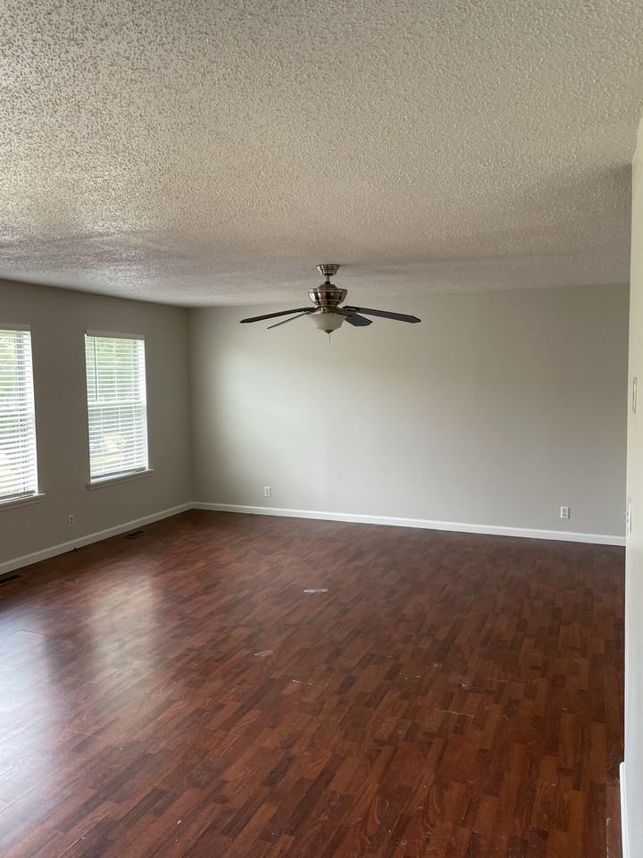 Skyview Dr Nw #6 - Photo 2 of 6