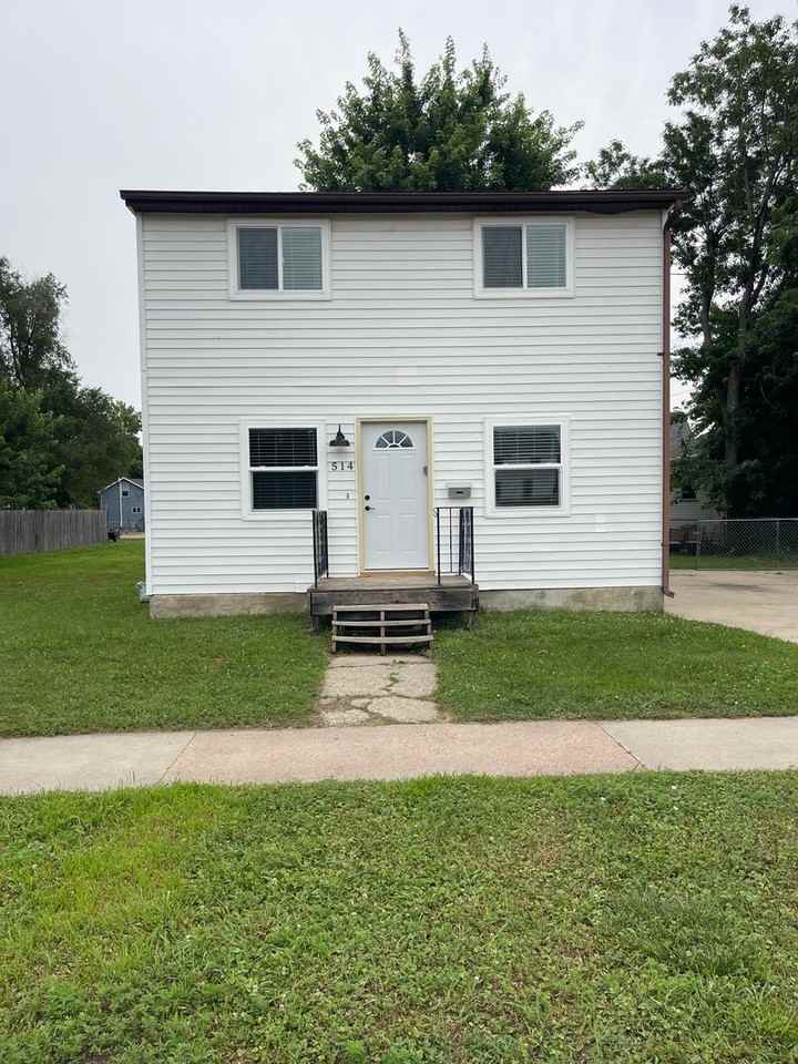 514 S 5th Ave - Photo 2 of 26