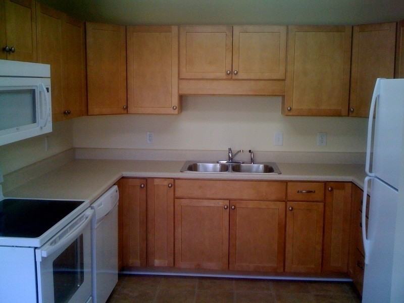 996 Beech Bend Dr - Photo 3 of 13