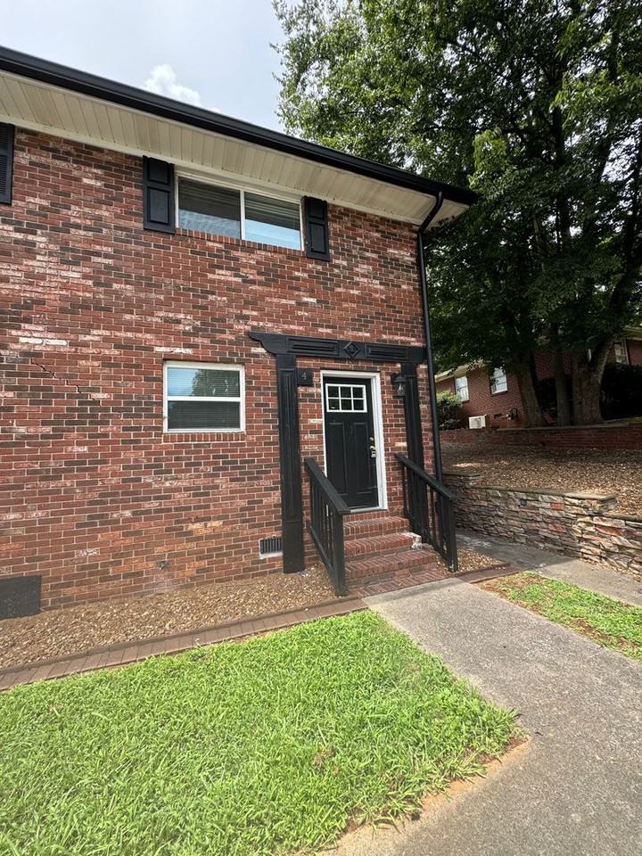 4 Church St - Photo 2 of 19