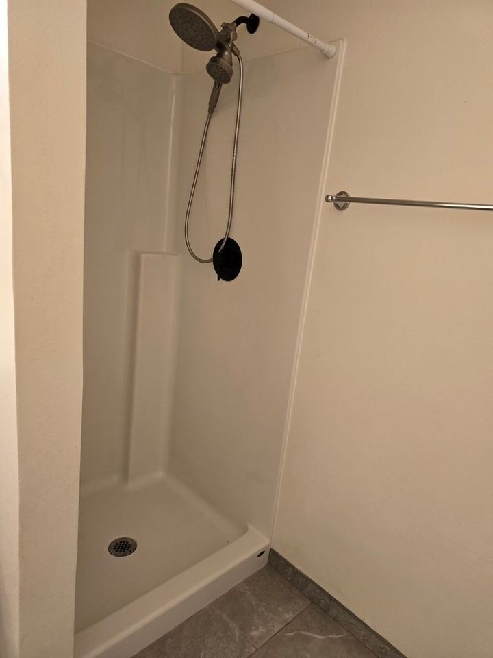 9229 S G St #B - Photo 2 of 10