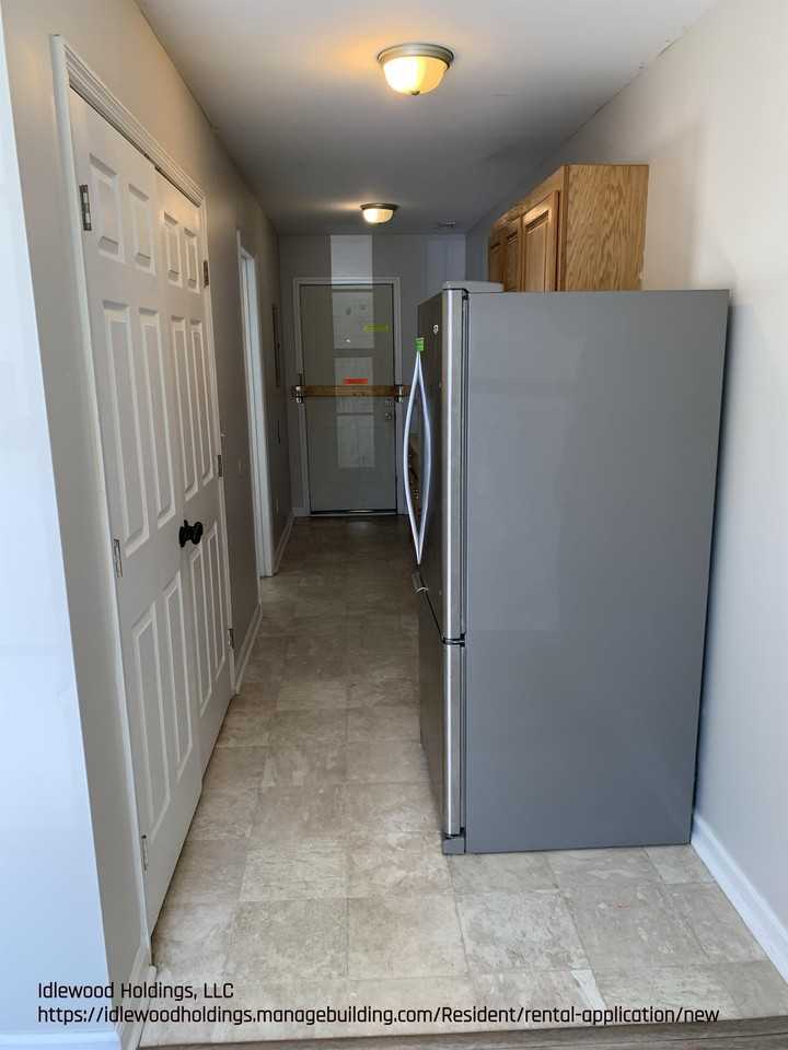 1584-1 Johnson Street - Photo 2 of 8