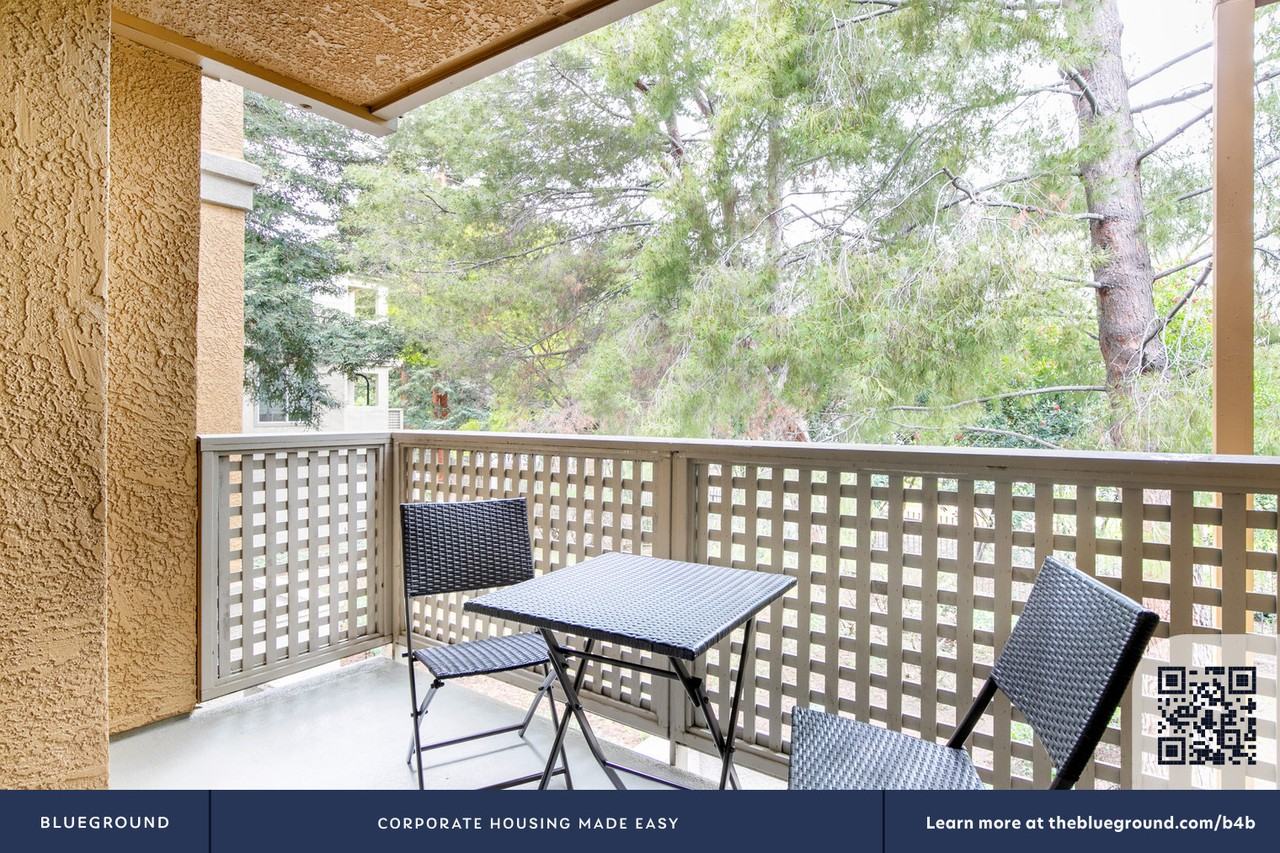 1545 Vista Club Cir #433 - Photo 6 of 28