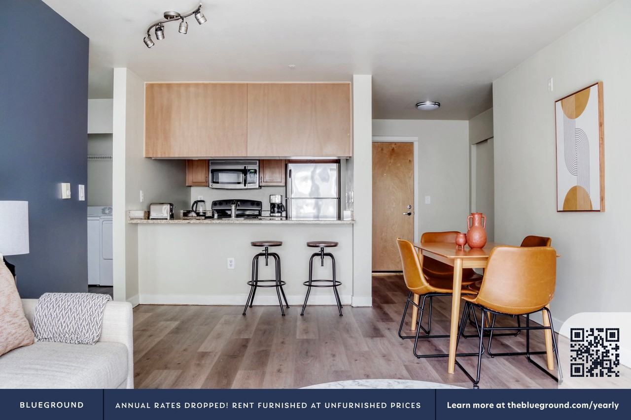 1011 East Terrace Street - Photo 4 of 35