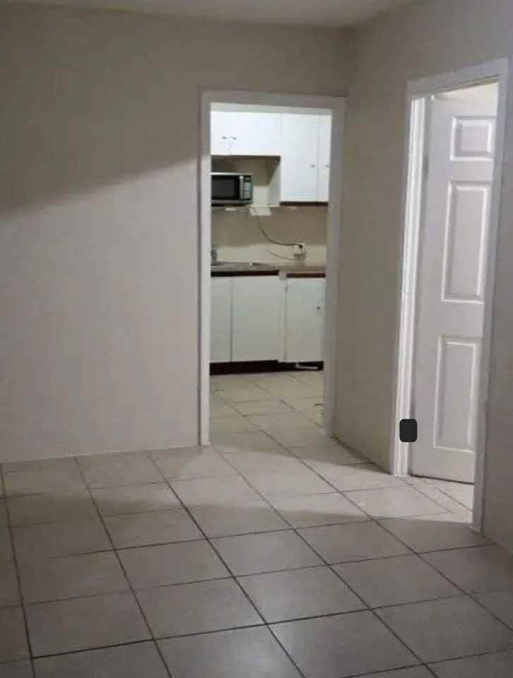 641 W Jackson Ave #1 - Photo 3 of 11