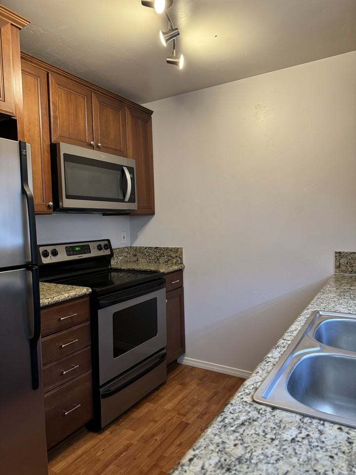 4457 41st St #2 - Photo 5 of 13