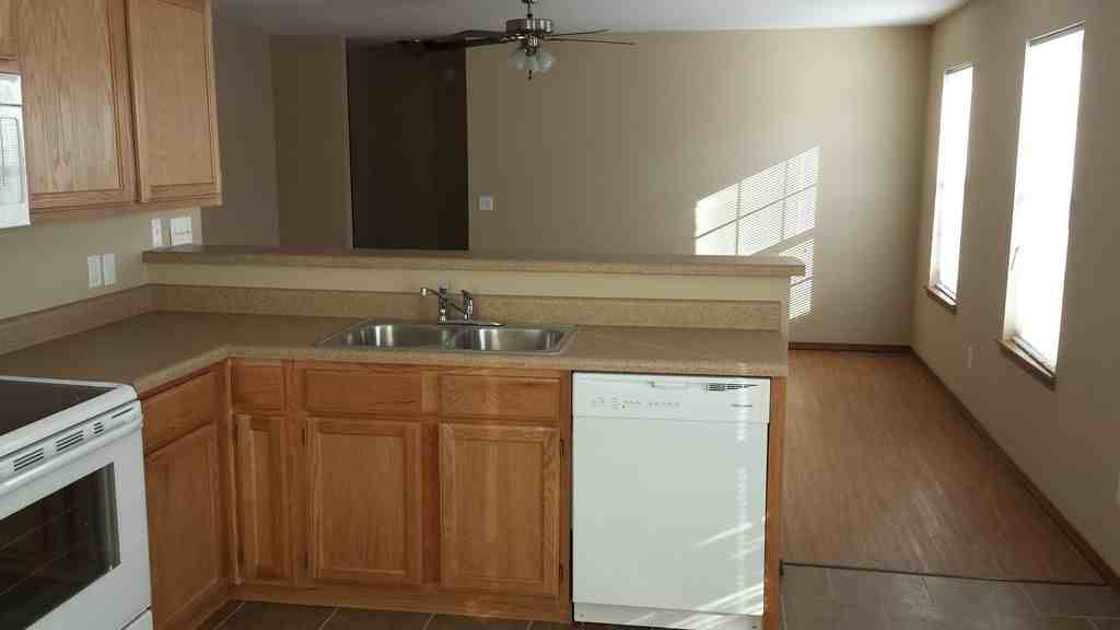 143 Foxglove St #NA - Photo 3 of 14