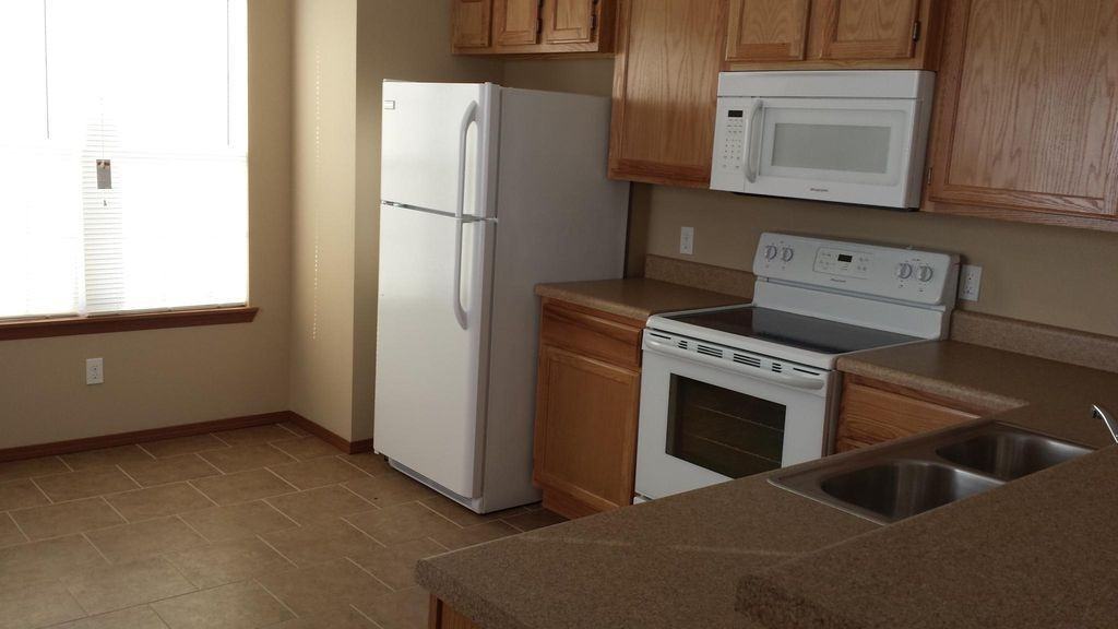 143 Foxglove St #NA - Photo 5 of 14