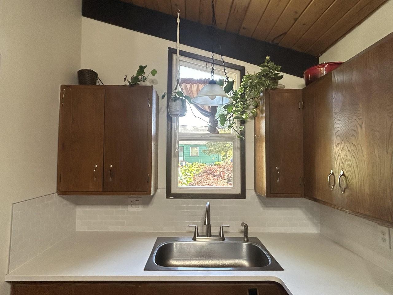 315 E Cedar St #NA - Photo 4 of 20