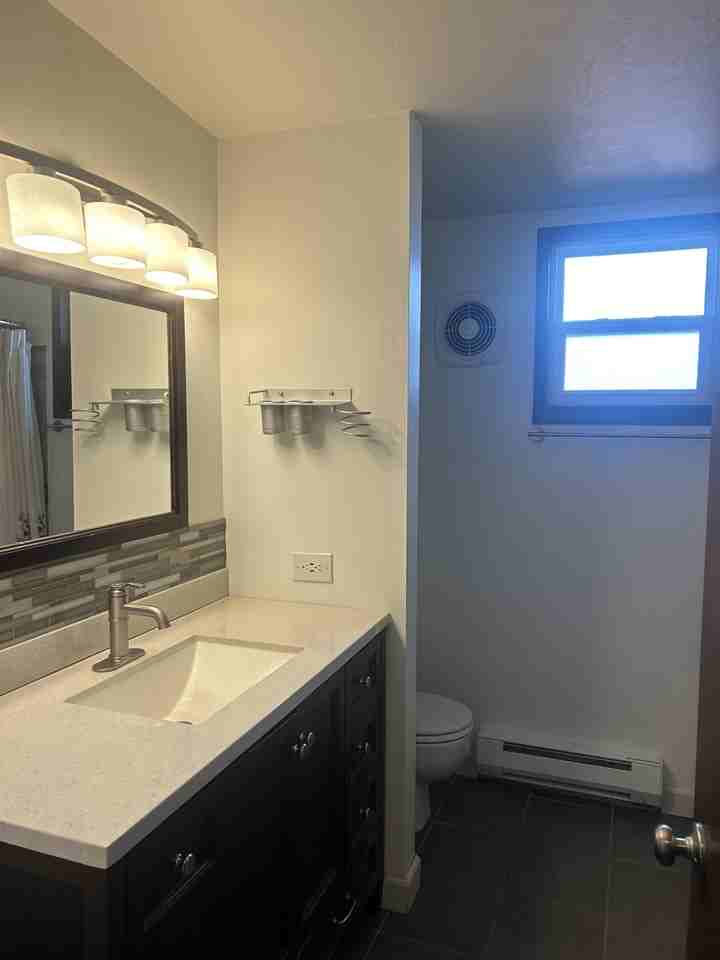 315 E Cedar St #NA - Photo 6 of 20