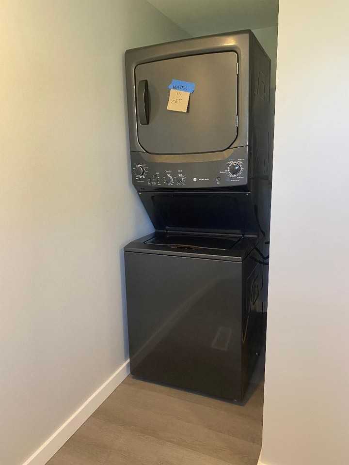 1827 W 7th St #1 - Photo 5 of 11