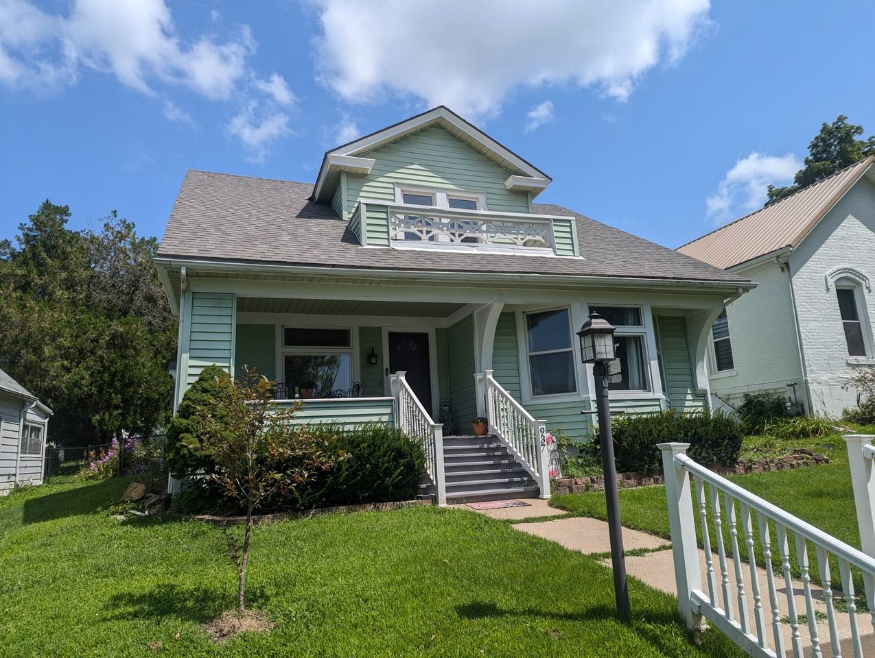 937 Riley St #NA - Photo 2 of 44