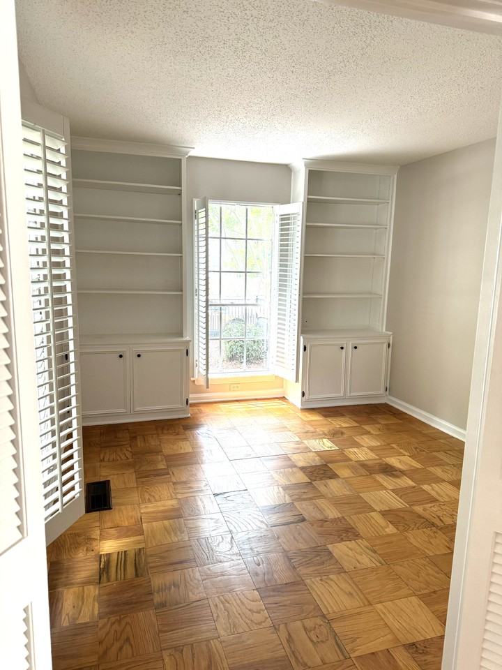 505 Felder Ave #NA - Photo 2 of 24