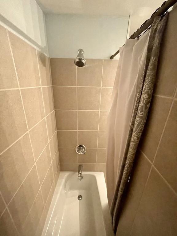 319 Main St #1 - Photo 7 of 14