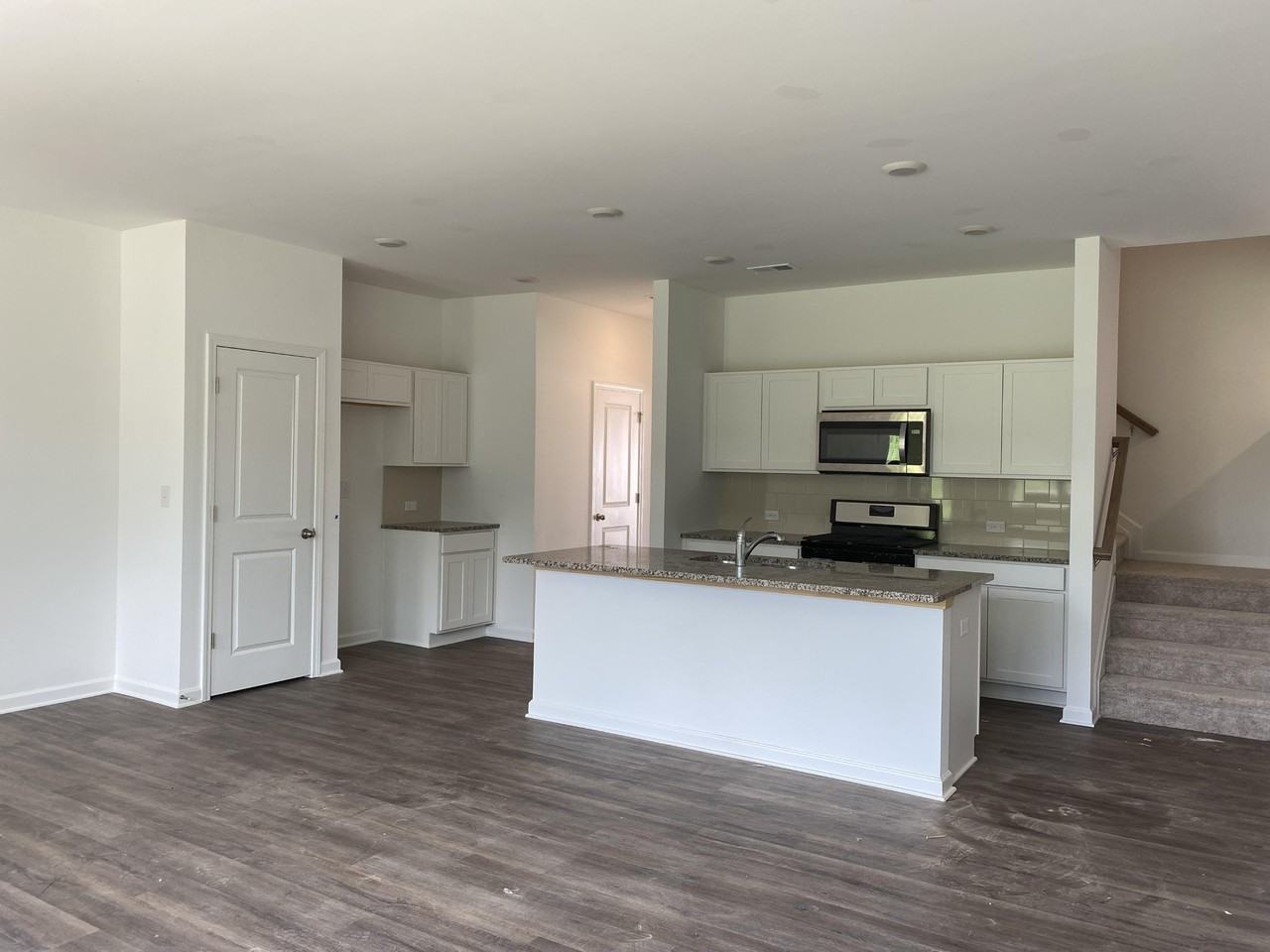 5930 Lyon St #NA - Photo 7 of 31