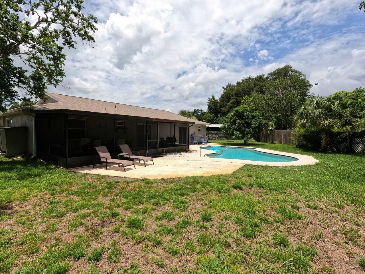 1539 Huff Ct - Photo 3 of 28