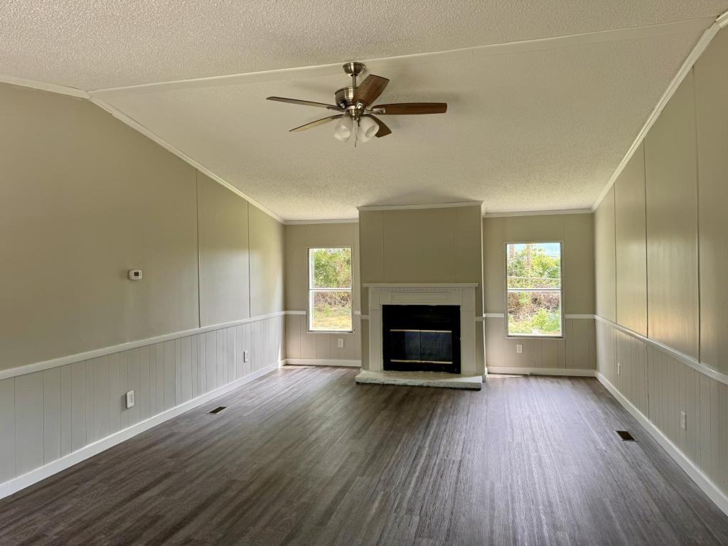 5936 Tolleson Rd - Photo 2 of 16