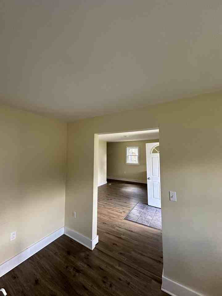 188 Chestnut St - Photo 3 of 19
