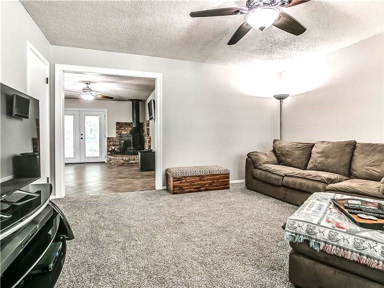 6729 Tall Oaks Dr - Photo 2 of 23