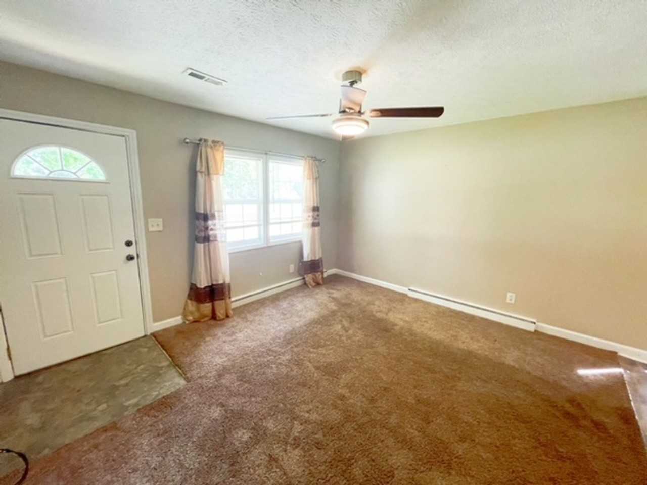 2072 Brooklyn Ave - Photo 2 of 14