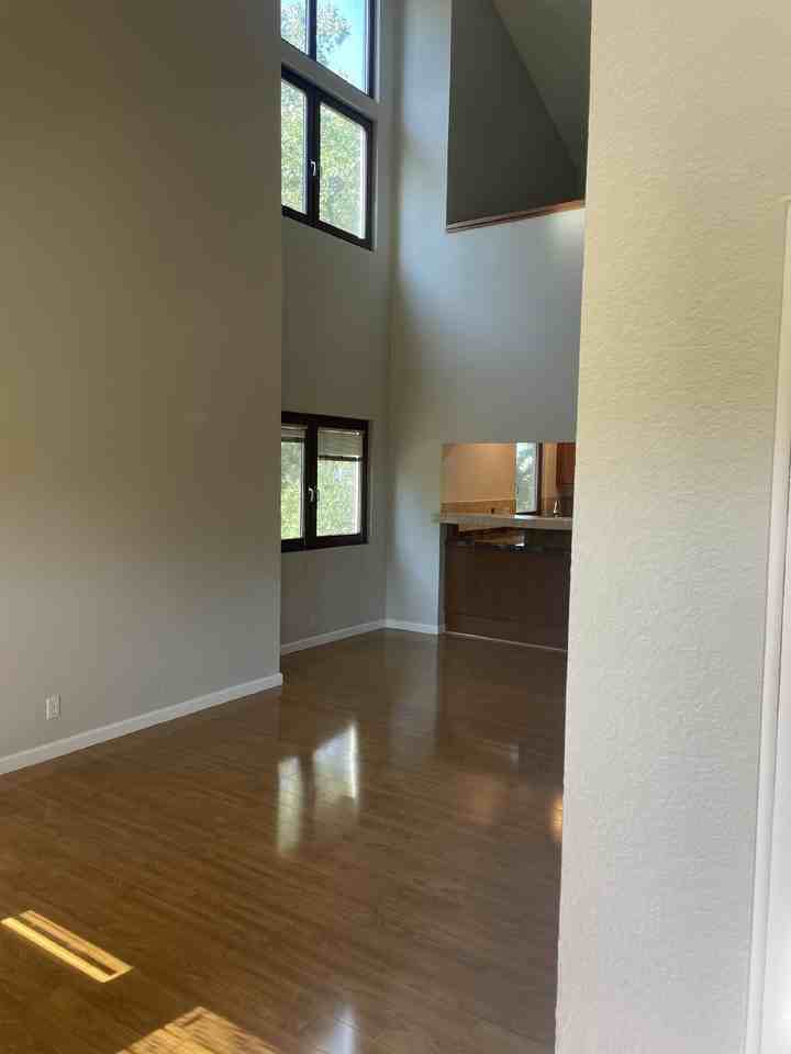 100 Suntree Ln #109 - Photo 3 of 14