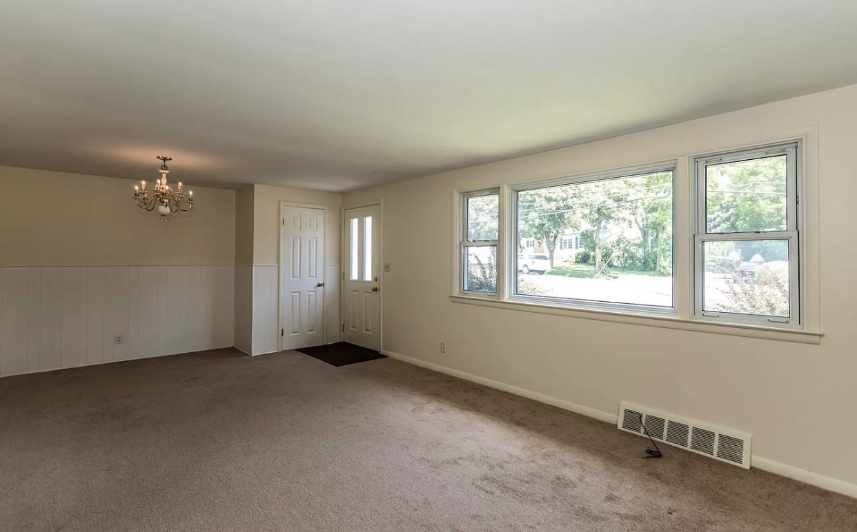 100 Beverly Dr #NA - Photo 3 of 11