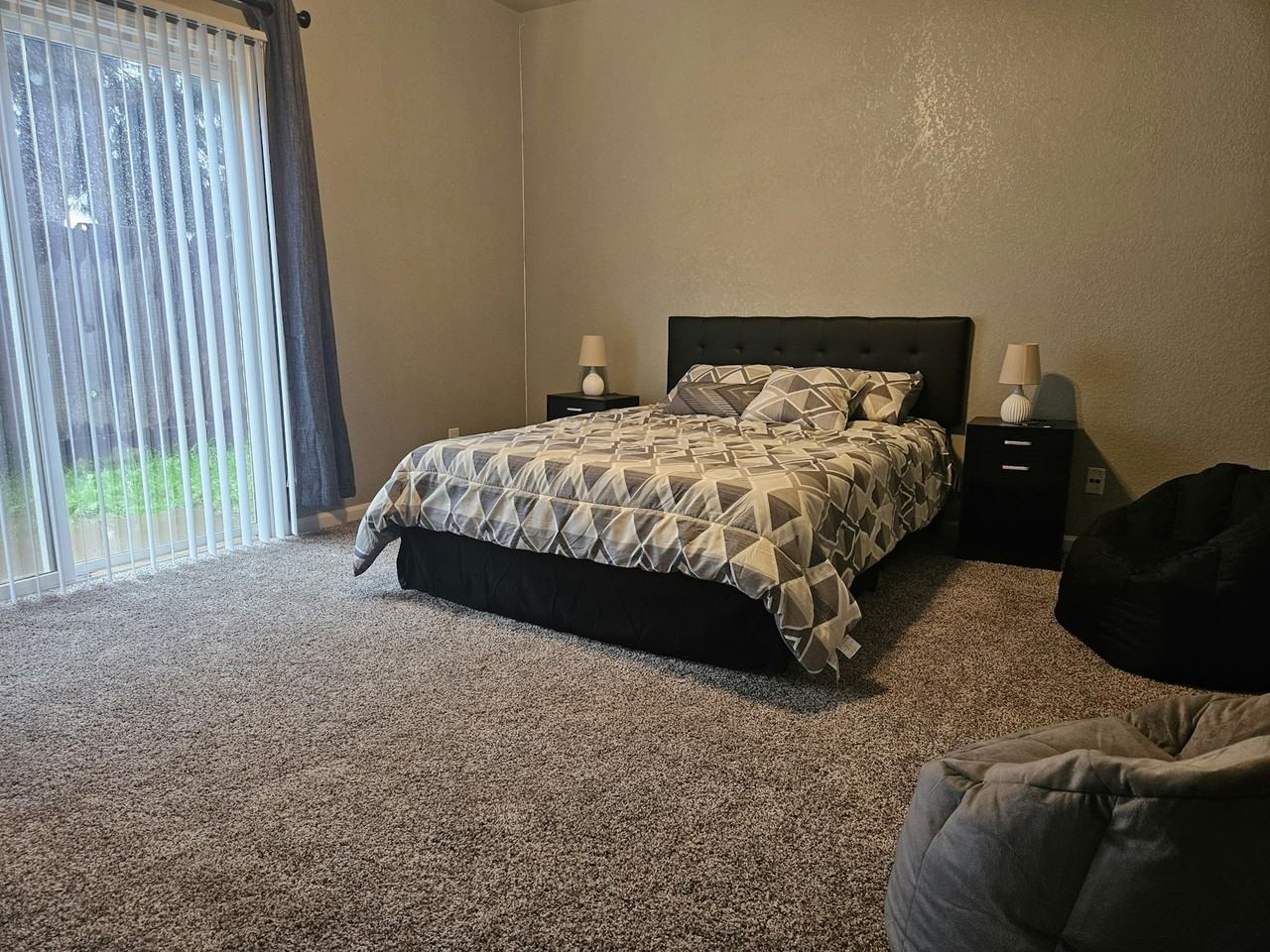 1595 Ronnie Court - Photo 3 of 8