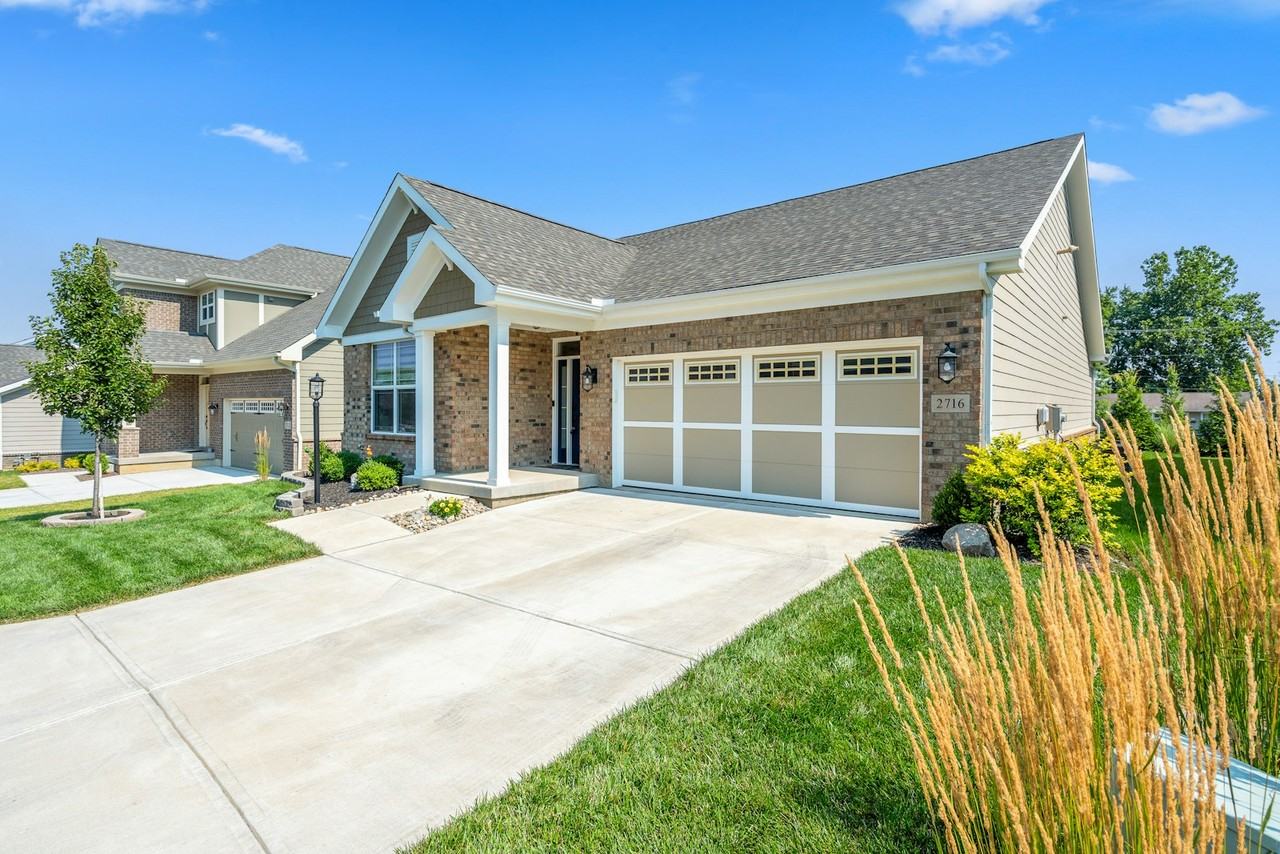 2716 East Millstone Drive - Photo 3 of 30