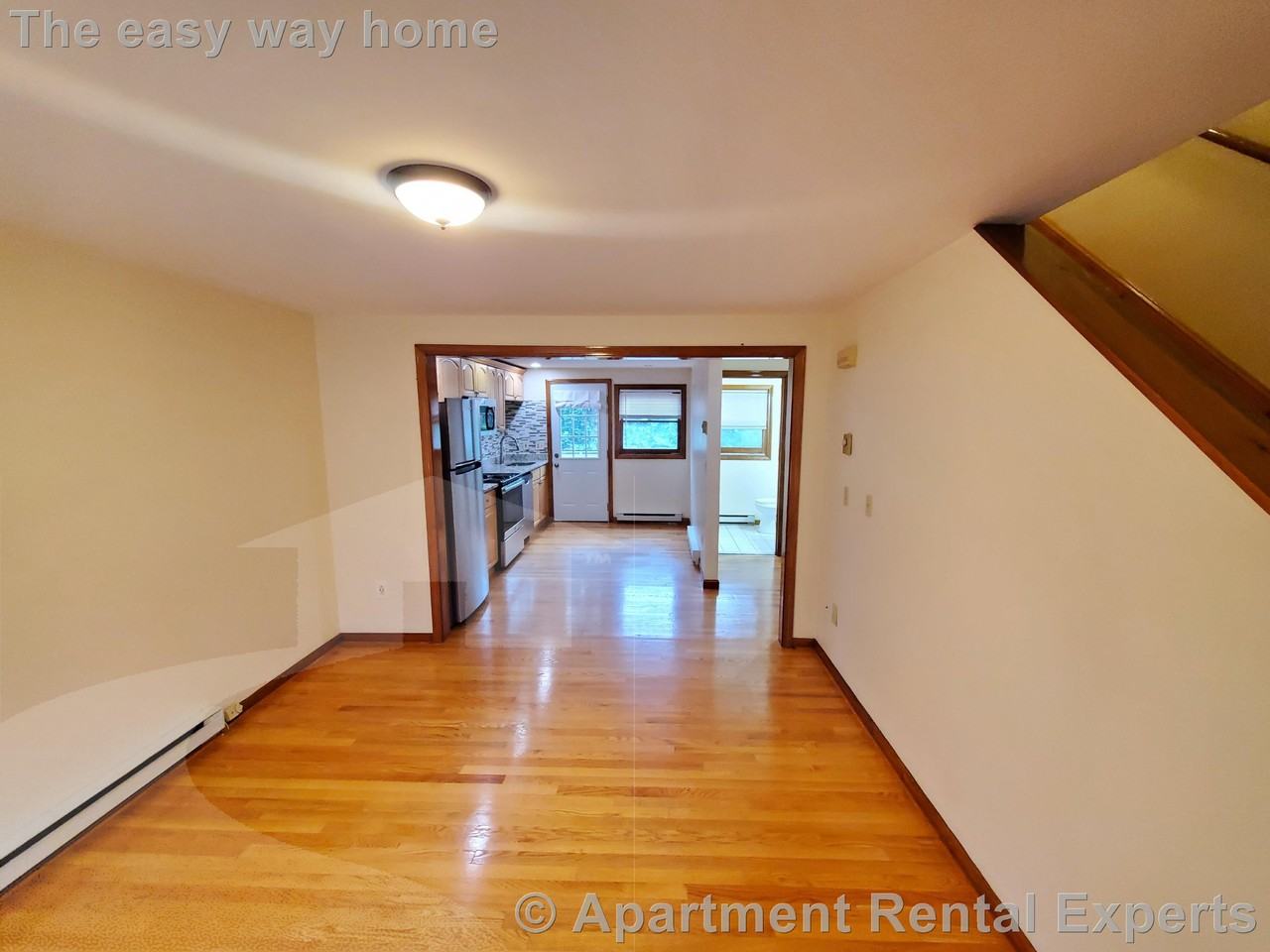 10 Waverly Pl - Photo 2 of 12