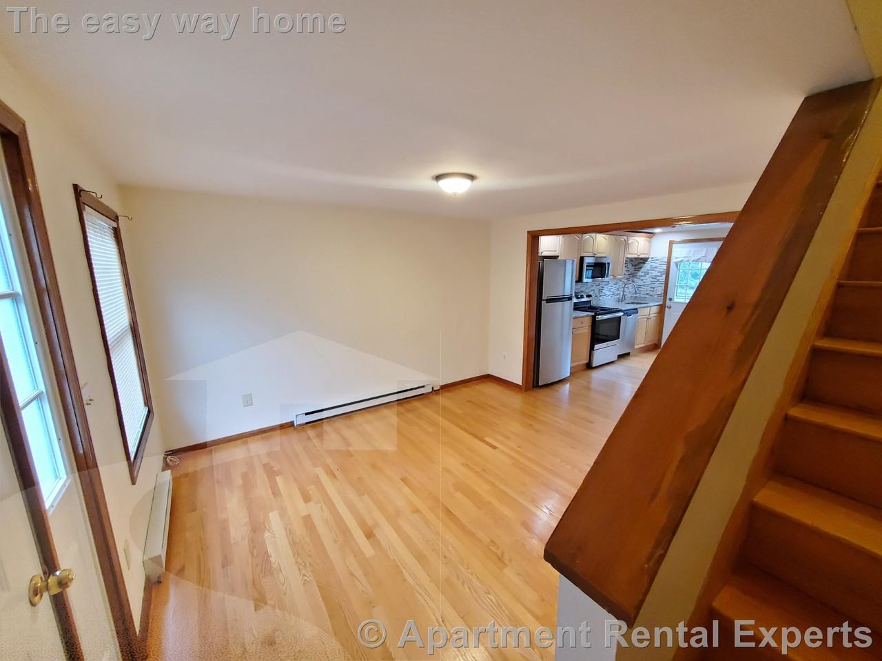10 Waverly Pl - Photo 3 of 12