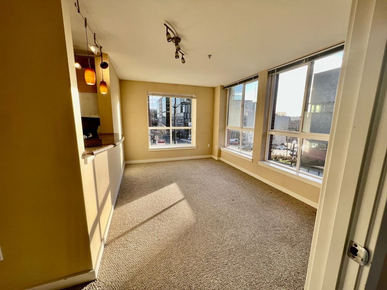 108 5th Ave S #202 - Photo 4 of 32