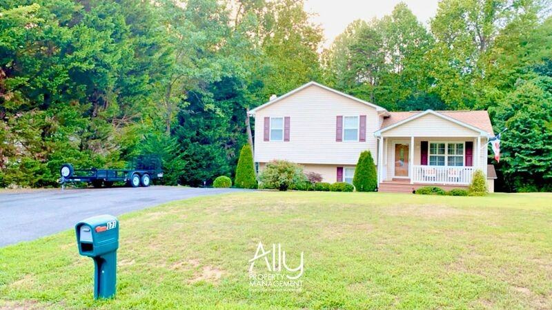 171 Wood Dr - Photo 3 of 28