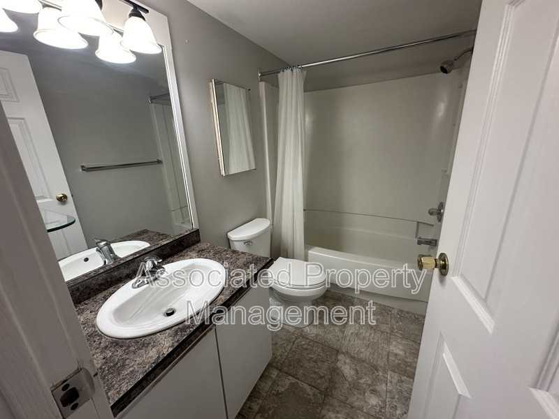 3180 De Montreuil Crt #305 - Photo 3 of 5