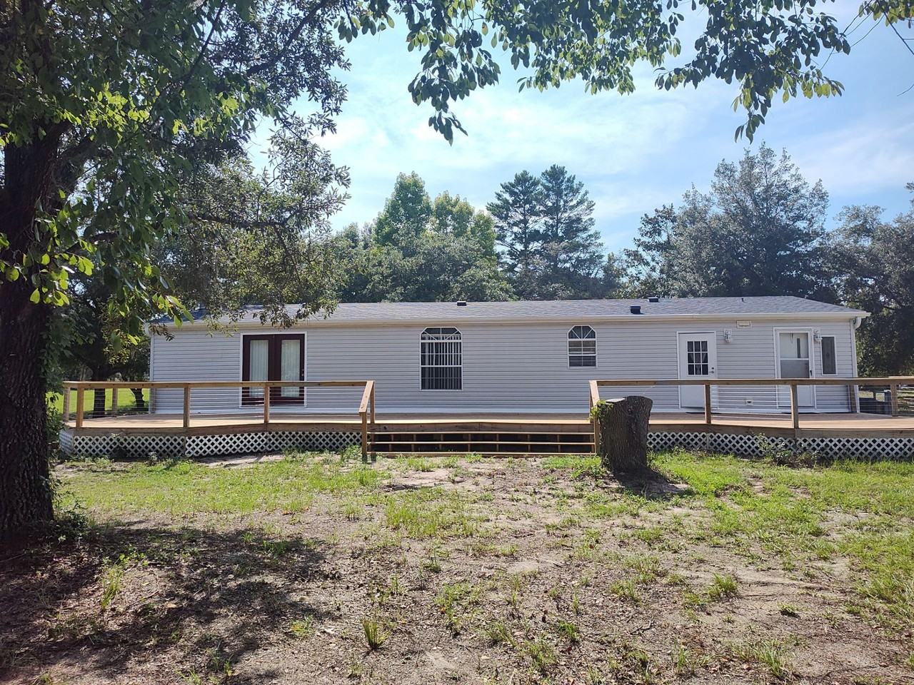 9935 N Matsonford Ave - Photo 2 of 18