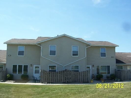 Meadowlands Townhomes - Photo 6 of 9